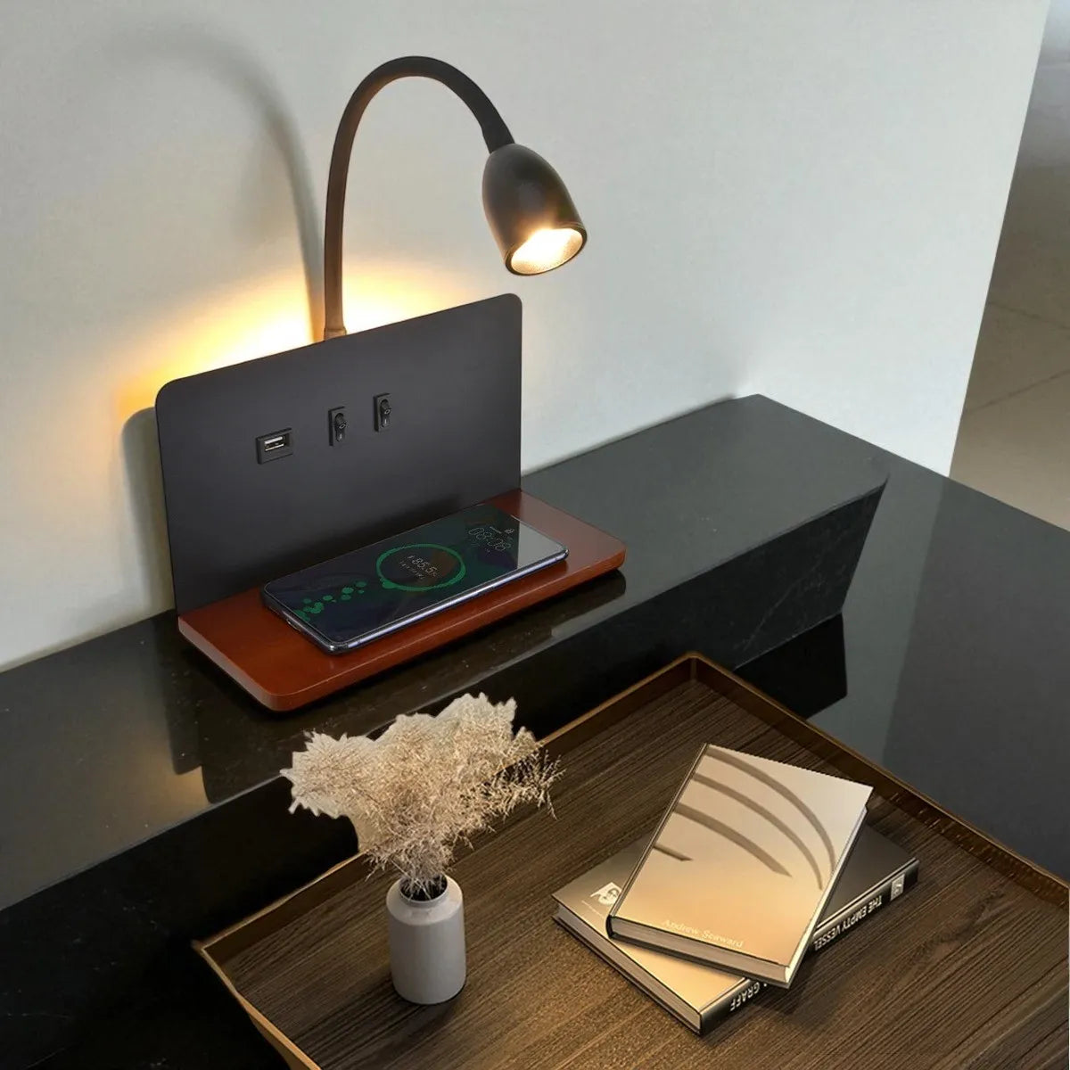 Lampe de Chevet Murale rotative USB pratique